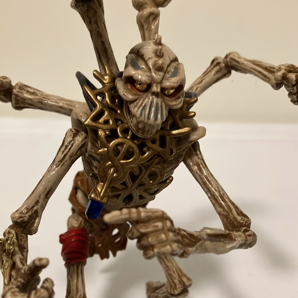 Playmate Toys Skeleton Warrior Aracula - Arachno Assassin of the Skeleton Legion - Picture 2 of 8